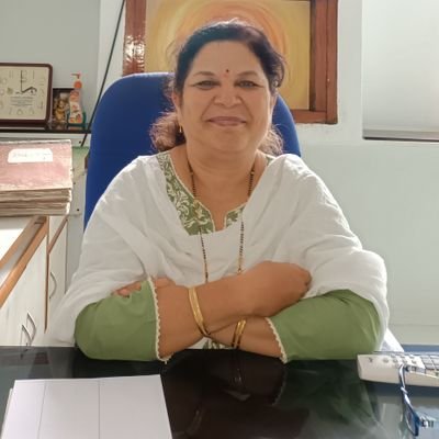 Dr. Varsha Padhye, Consultant Homoeopath , Raichur. Born and brought up in Pune. Serving Patients in Raichur with Classical Homoeopathy since 1991.