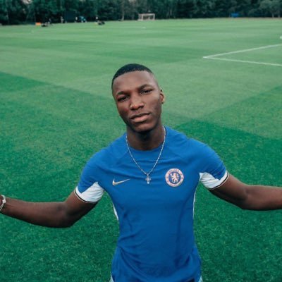 Xolaaaaaaaaaaa's profile picture. 📌: Football lover @chelseafc 💙 🎨:aesthetics vibes IG:Xolaaaaaaaaaa_30  Graphics Designer 🖼️