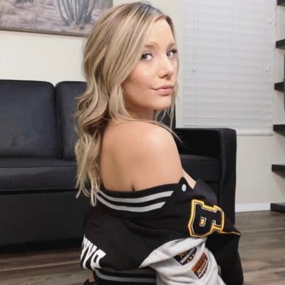 Adventurous 🥾 Kinky Hotwife 💋 Official Backup of @Myarykerx Anything, Anywhere, Anytime!