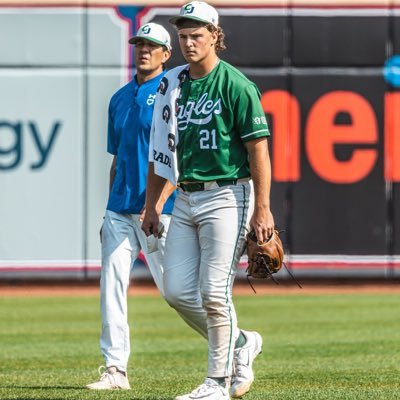 -Chaminade Julienne🦅‘24 ⚾️,  @ZipsBB @bjebaseball