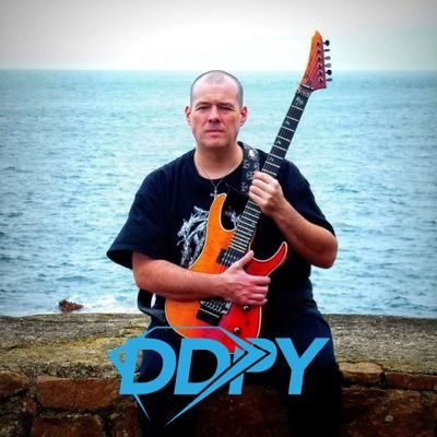 Family man, guitar player, & radio host. Spreading positivity through the airwaves. Join me on this musical journey of healing & harmony! #RockTherapy #DDPY