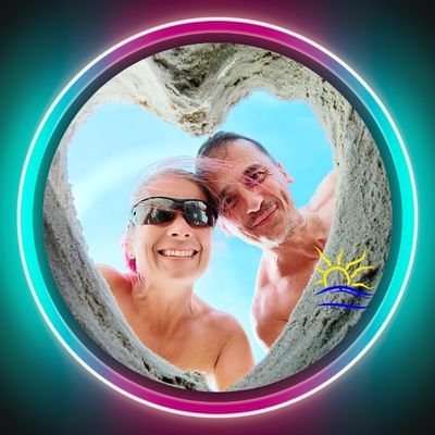 🌊 Ocean rowing Team •
💍 Naturists •
🟡 Live Naked aerobics @SkycladAerobics •
💪🏻 On demand naked workouts for naturists #Patreon •
🍑 BN Members •