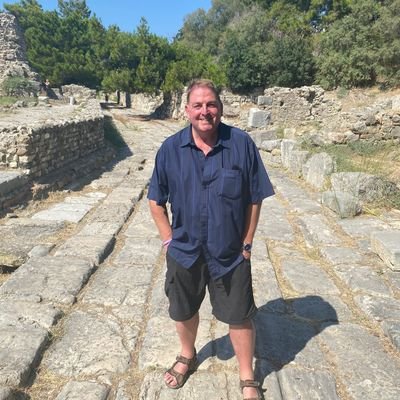 Partner. Father. Civil servant. OU Classics student. Interested in modern Greece, ancient history, churches, faith, nature. My views.