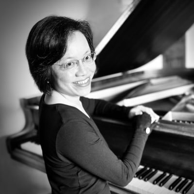 Concert Pianist / yo-chiong lin, if that makes it easier...