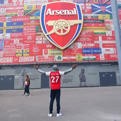 Im just simple and straightforward. Football and Arsenal are my daily bread . Emirates Stadium is my church and  an invincible King, . I am King Forever 💯🖤