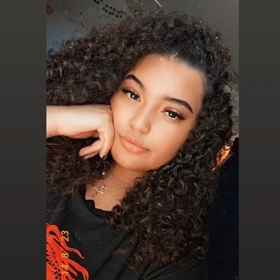 Twitch Affiliate💫Tiktokker(85k)💫
*Currently in a Relation-shit with Apex Legends*❣