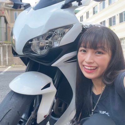 YouTubeはじめました💓バイク＆車＆ラーメン🍜が大大好きな23歳‼️愛車CBR1000RRと共に見た景色や日常を載せていきます！／webオートバイ女子部／OP･ED イラスト担当▷▷@cyan0_0nayc