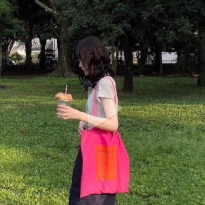 00k_ri's profile picture. 