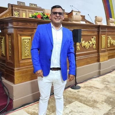 Concejal de #Acarigua Venezolano, Amante de la Vida, Agradecido Con Dios,  Bendecido ❤️🖤, Miembro del EPE PSUV #Portuguesa #TécnicaElectoral