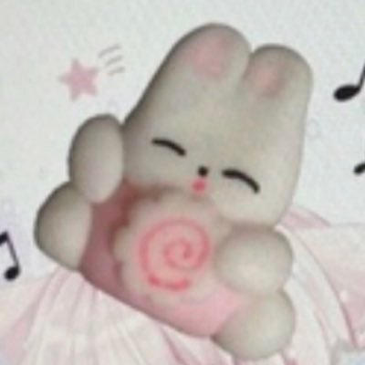 borninlov9's profile picture. 내 바다는 너야