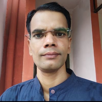 किरदार ऐसा करो कि पर्दा गिरने के बाद भी तालियां बजती रहें ।