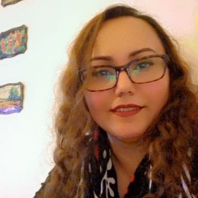 جارجار شیعرێڪ لە دەرگای هەستم ئەدات.(وەهار)
ئینسان کە فێر بوو باش بژی فێریش دەبێ باش بمرێ D-ghassmluo