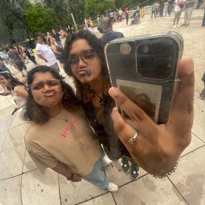maggothoarder's profile picture. lesbian jesus (of many)