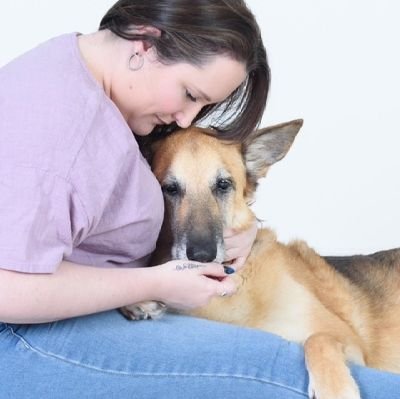 AmandaJade_xoxo's profile picture. Best compliment: You are pleasantly dramatic 🤗🥳💙
Favs: Chocolate, blue & TRUE CRIME 🔎
Nick Names: Moo & AJ 🐮
I am: Living with neurodiversity 📚