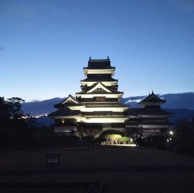 うらとうです
卓球部五浪星の一角