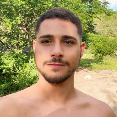 leandrovinixs's profile picture. Fale baixo