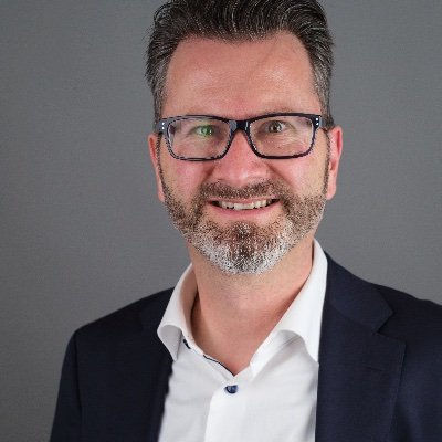 Mehr Wohlstand für alle durch Steuersenkungen. Minimalstaat, Deregulierung, Privatisierung des Geldes.🔥
