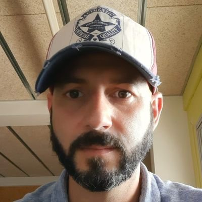 RafaCalatayud1's profile picture. Mestre educació Musical. Banjista a Windy Coast Band. Veu i guitarra en Lady Lillian. Visc al Baix Camp i m'encanta.