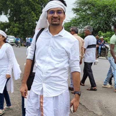 Surti😎 NAVODAYAN👨💼 BJITES🏥 MD MEDICINE👨⚕️ Keep it Real,keep it simple..!