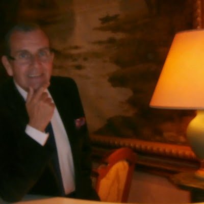 DanielWyne40376's profile picture. 