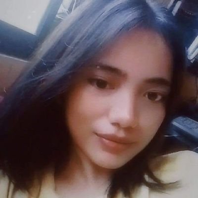 uhhhnail's profile picture. 