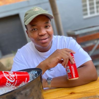 KefentsePhenyo's profile picture. 
