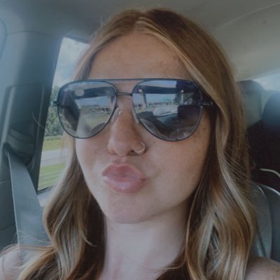 C1Alyssa's profile picture. 