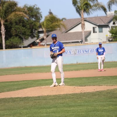 Modesto Junior College RHP 6’1 195 lbs