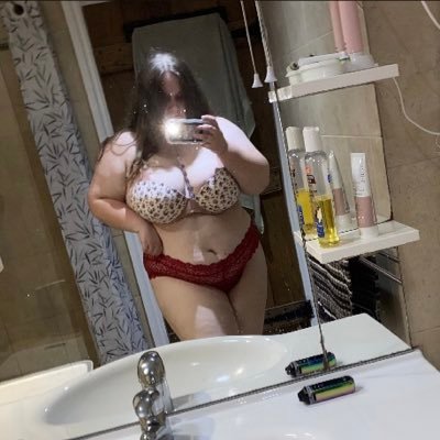 megadaddyissues's profile picture. Just a slut that wants to be loved💃🏼She/Her