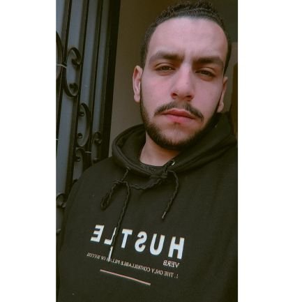 Sho3la12's profile picture. 