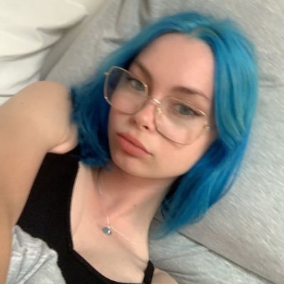 20 | she/her | twitch streamer | lazy bitch | UK