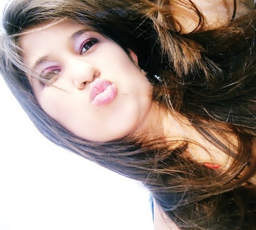 Aqui só existe o bem. Se você me deseja o mal, eu te desejo amor. ∞