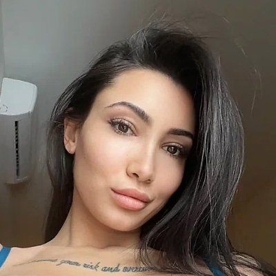 lilboolorena Profile Picture