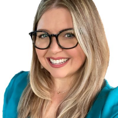 👩🏼💻 PR at @Champion | ✍🏻 Freelance writer + publicist
🏙️ Former PR & Comms @ibm & @warnermedia
