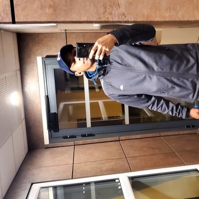 LevillainMika's profile picture. 