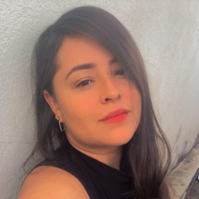 Eu prometo, com a ajuda de Deus lembrar que você é a minha primavera 🦋 #AC