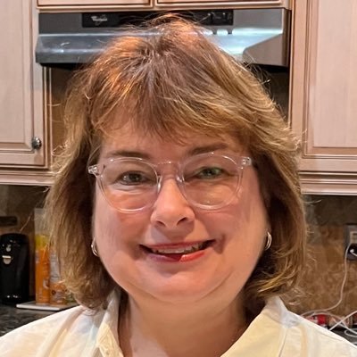 ThompsonLy50427's profile picture. 