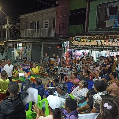 El que me sigue le sigo, mi lista de seguidores está seguida en un 100% todo necesitemos crecer.
Estoy campaña quien no me sigue lo dejo de seguir.