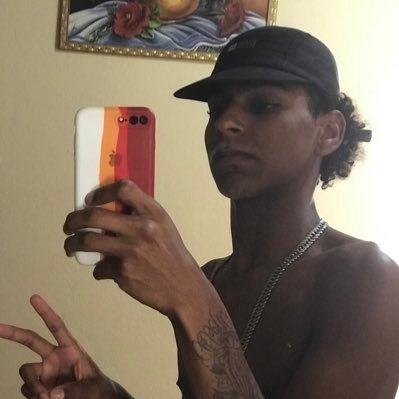 YuriGus66695651's profile picture. ☀️🕶😎