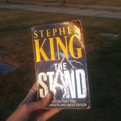 Stephen King writes A LOT of great couples...on accident | She/Her | 24 | ❗Possible spoilers for many books❗ |