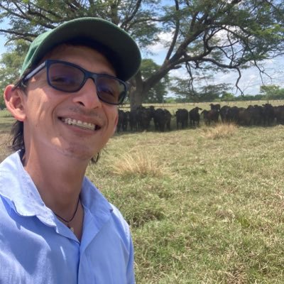 RafaelOFJesus's profile picture. Topográfo e Ingeniero Civil, lo bueno empieza ahora! Youtuber de Hobby, Acadmard es mi pasión.