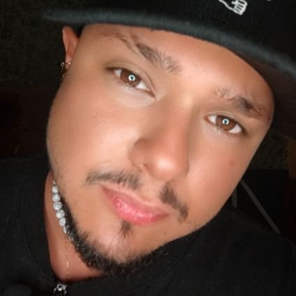 CristiaLopezT's profile picture. Creo en los planes de Díos.