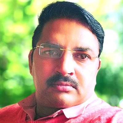 सामाजिक कार्यकर्ता,चिंतक, धर्मो रक्षति:रक्षति RSS,पूर्व प्रदेश उपाध्यक्ष,क्षेत्रीय सह संयोजक भाजपा शिप्र ,डॉक्टरेट (अर्थशास्त्र) (ट्वीट मेरे व्यक्तिगत विचार)