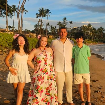 hdz_mrs976u's profile picture. Middle school language arts teacher, wife, mother of 5, Matthew's grandmother, and book lover. 📚 ❤️