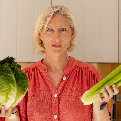 reboot. nourish. empower. nutritional therapist + author of The 10 Hour Diet and The Gut Makeover. https://t.co/p3FOrxf7Yf