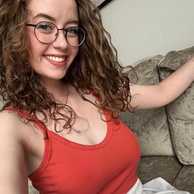 Salut comment tu vas j’aimerais que tu m’envoyer un message pas sms avec ton nom et ta photo merci bonne soirée +33 7 56 82 42 08 envoie moi un message