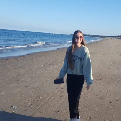 roisinrxth's profile picture. 