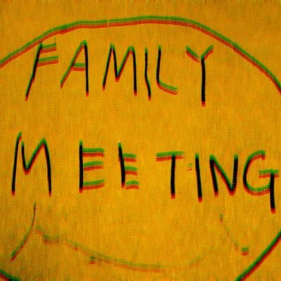 令和最新版アラサーおじさん達による会議の議事録です↓。メールアドレス↓ familyfamilymeetingmeeting@gmail.com →ポッドキャストしてます↓↓。メールとかけて欲しい曲を募集してます。↑↑不定期更新だから要チェック
