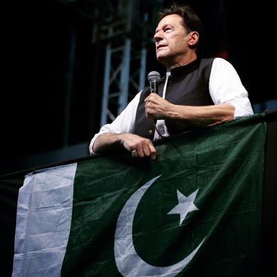 imAKT10's profile picture. fire and desire  

bolan medical college .✨