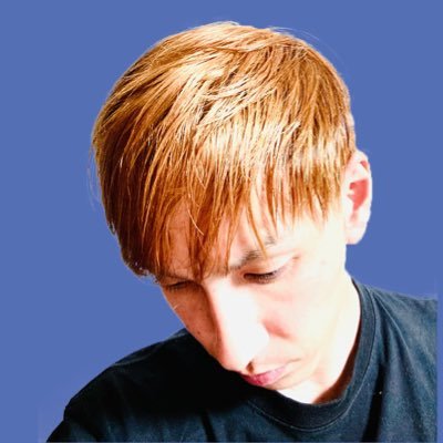 ◆小4息子とサッカーに励む人 ◆おもちゃのサブスクCreative Designer 兼 Web Director ◆フリーランスデザイナー Resv Creative Works